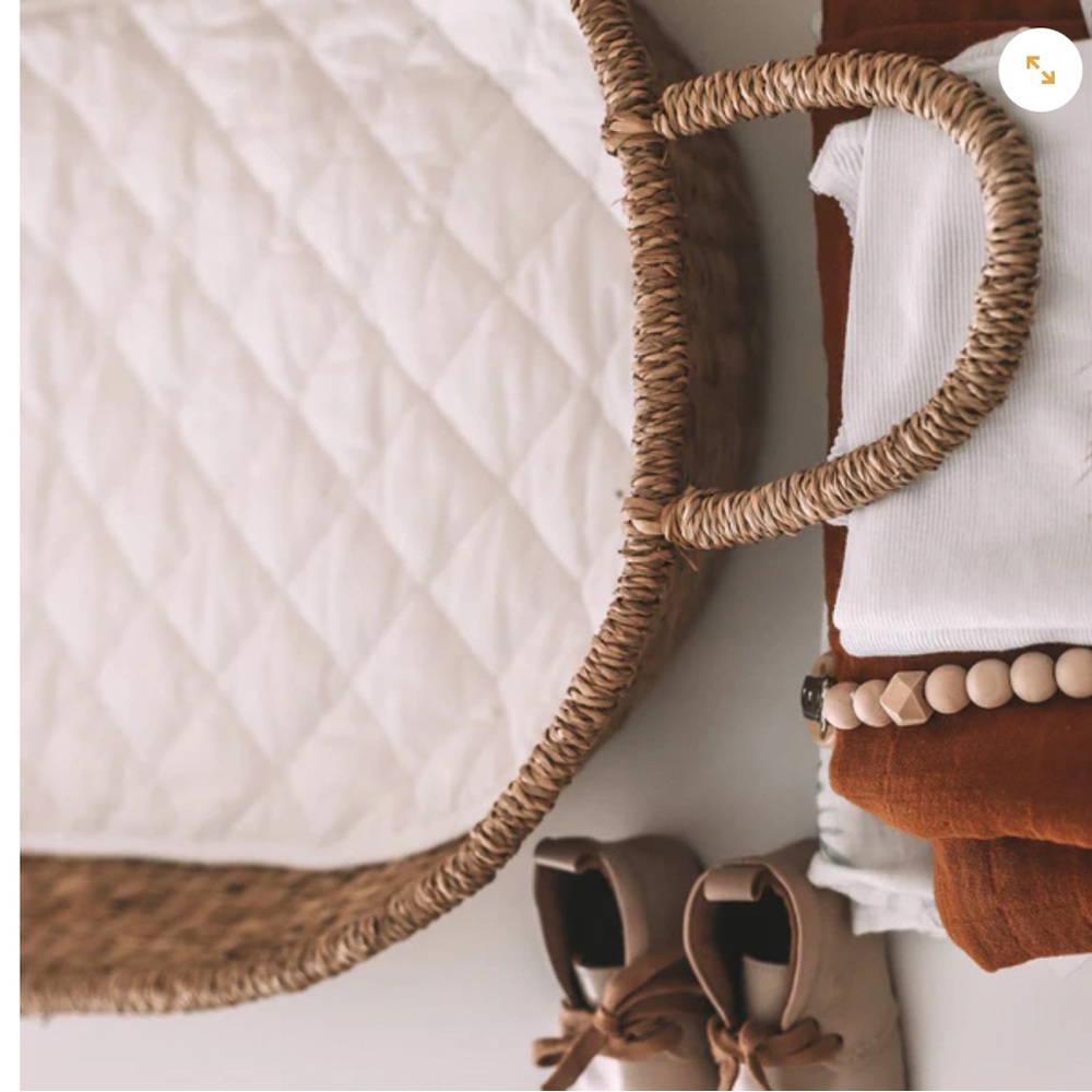 Wicker bassinet insert